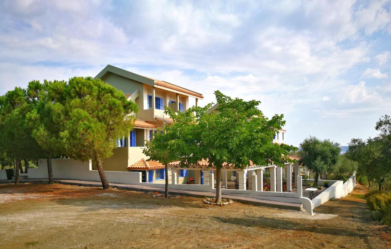 Olive Bay Hilltop Apartments Amulianí Kültér fotó