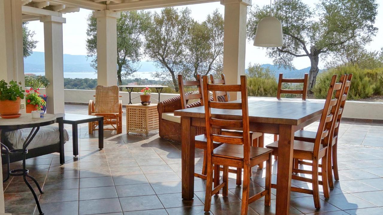 Olive Bay Hilltop Apartments Amulianí Kültér fotó